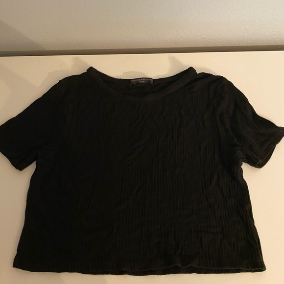 Brandy Melville Black shortsleeve crop top - Picture 2 of 3
